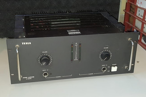 azd 220